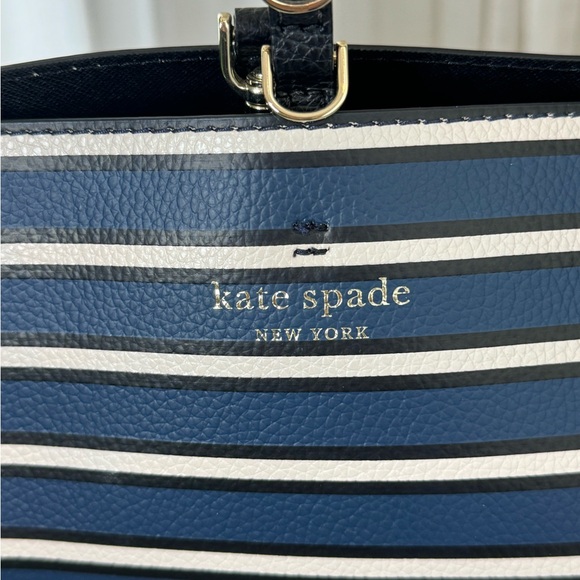 Tory Burch Navy/White tote bag. - Picture 2 of 7